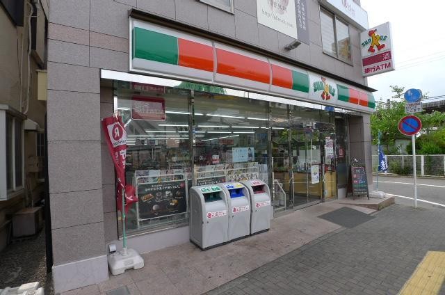 コンビニ　サンクス（コンビニ）まで560m