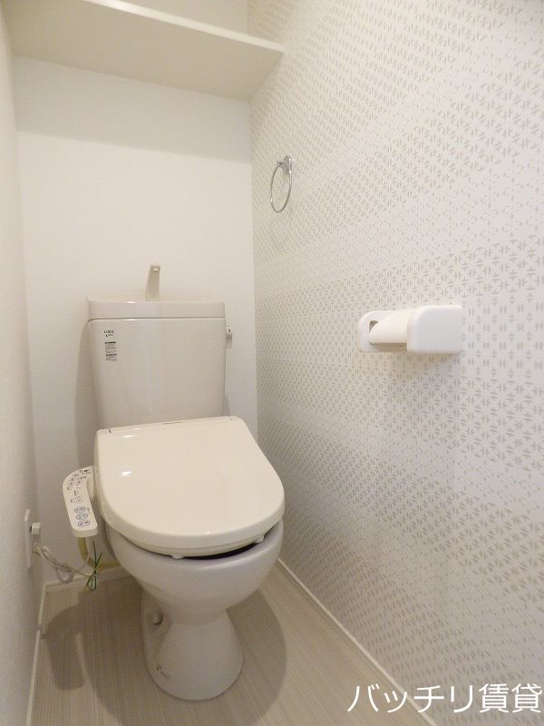 トイレ　同型タイプの為現状を優先致します。