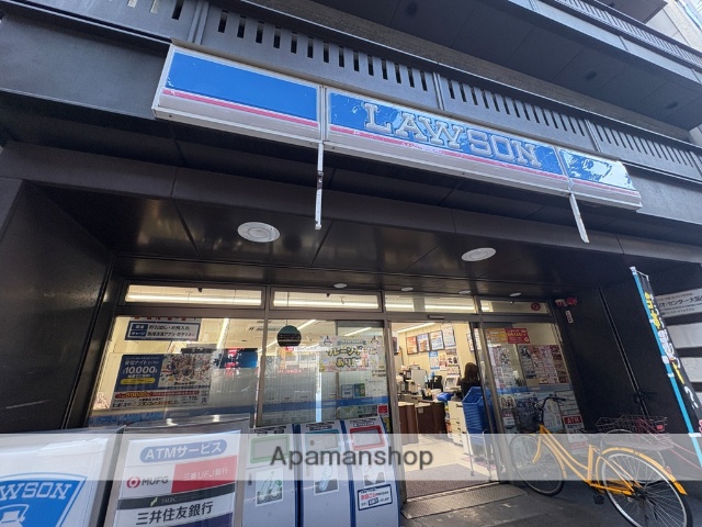 コンビニ　ローソン（コンビニ）まで896m
