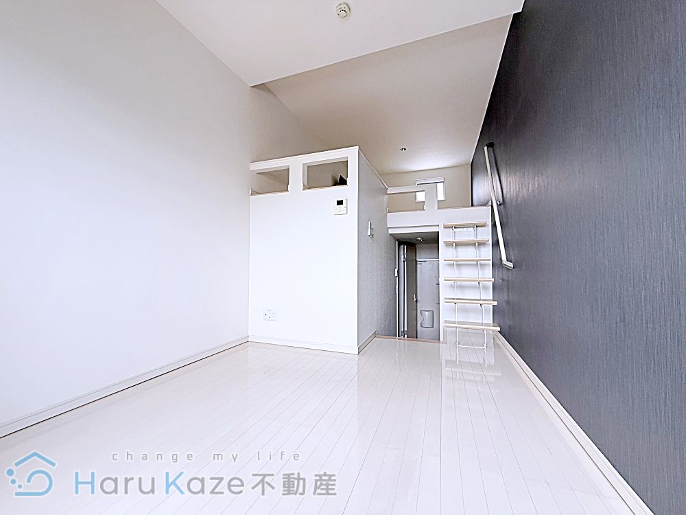 地下鉄名城線 妙音通駅 徒歩7分 2階建 築14年の居間写真