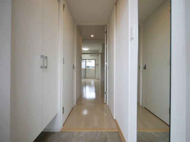 玄関　落ち着いた玄関です