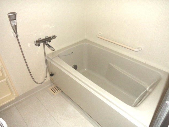 バス・シャワールーム　参考写真（同建物別部屋のものです）