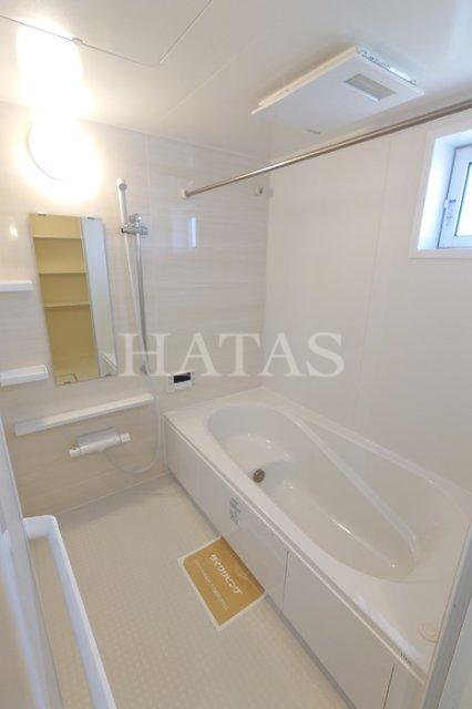 バス・シャワールーム　同物件別部屋です（間取り反転）