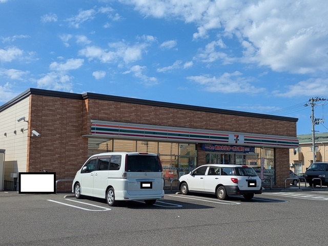 コンビニ　セブンイレブン新潟五十嵐中島5丁目店（コンビニ）まで638m