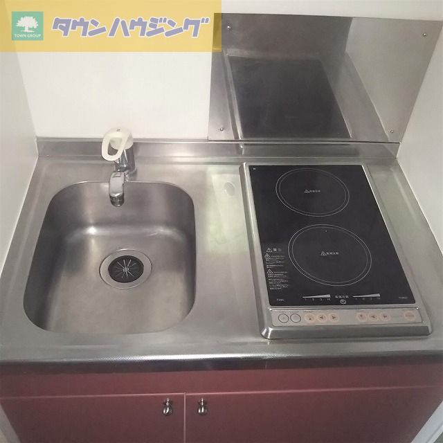キッチン　2口電気コンロ