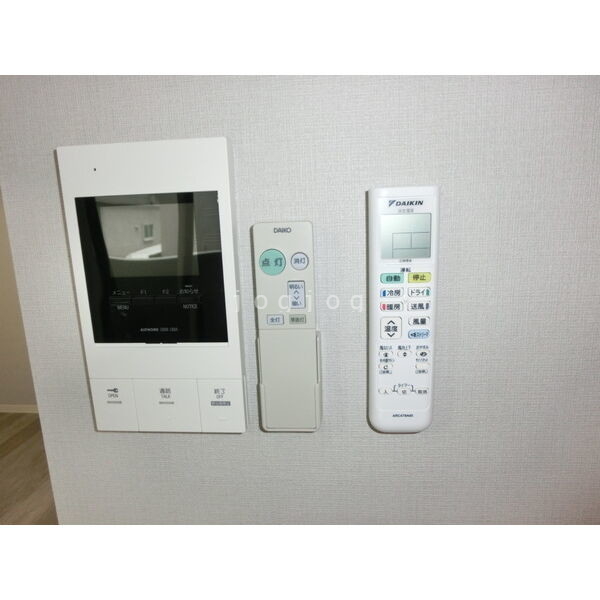 セキュリティ　モニター付きインターホンで来客確認も安心です！