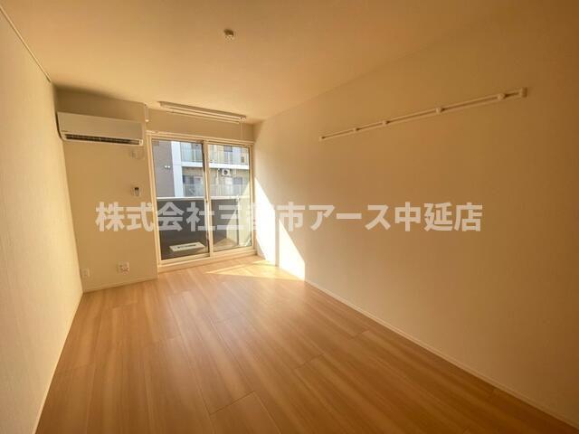 居室・リビング　ＥＭＩＮＥＮＣＥ池上　は三都市アース中延店へお任せください！