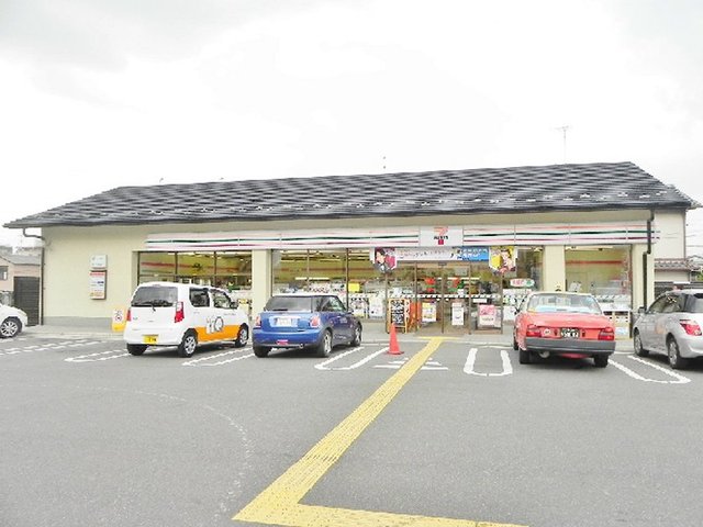 コンビニ　セブンイレブン京都白川北大路店（コンビニ）まで550m