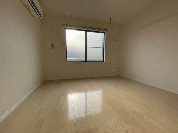 居室・リビング　居室