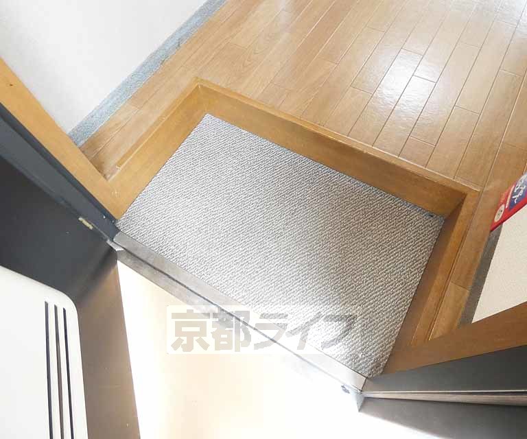 玄関　大きな段差がありません