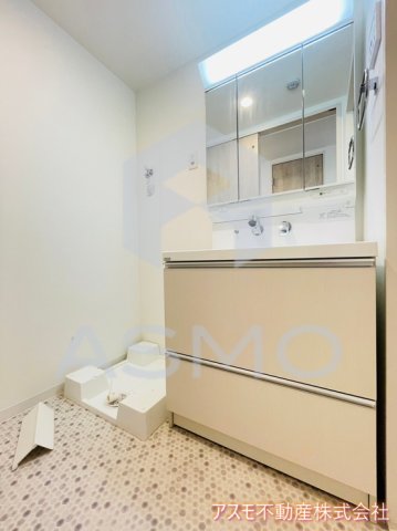 洗面設備　同マンション別部屋　参考写真