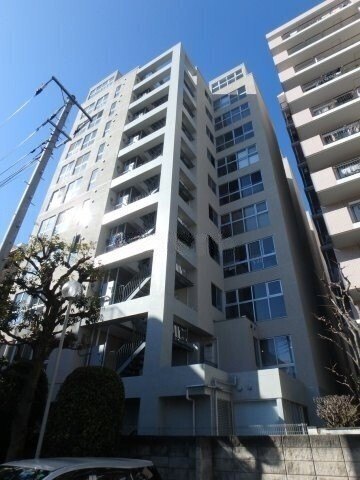 建物外観　オートロック完備
