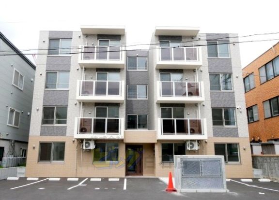 建物外観　都市ガス・Ｗｉ－Ｆｉ付きネット無料採用のマンションです♪