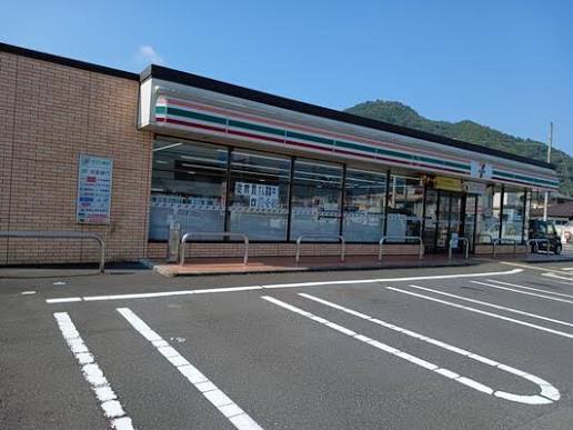 コンビニ　セブンイレブン綾部大島町店（コンビニ）まで1090m