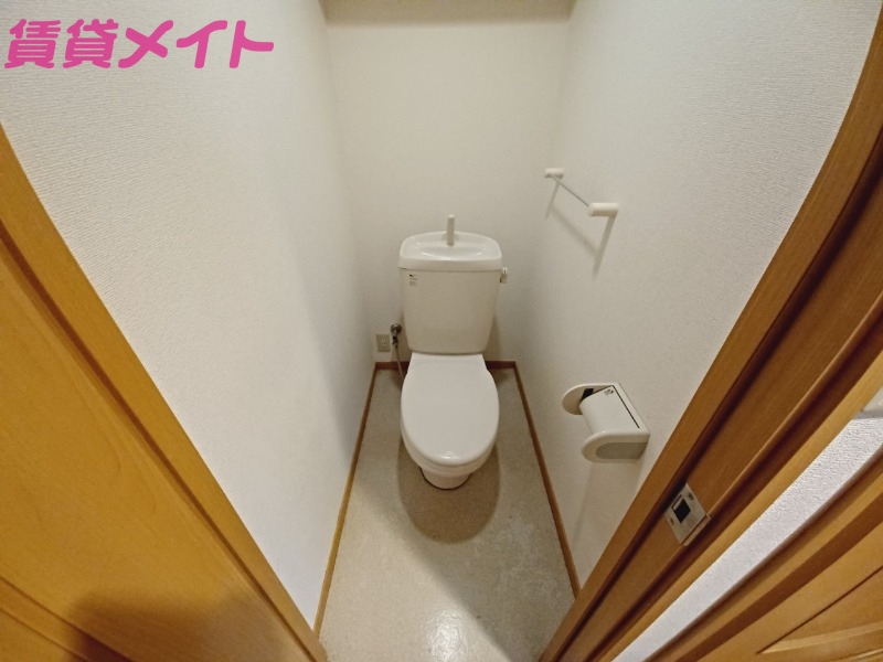 トイレ　反転タイプ参考写真