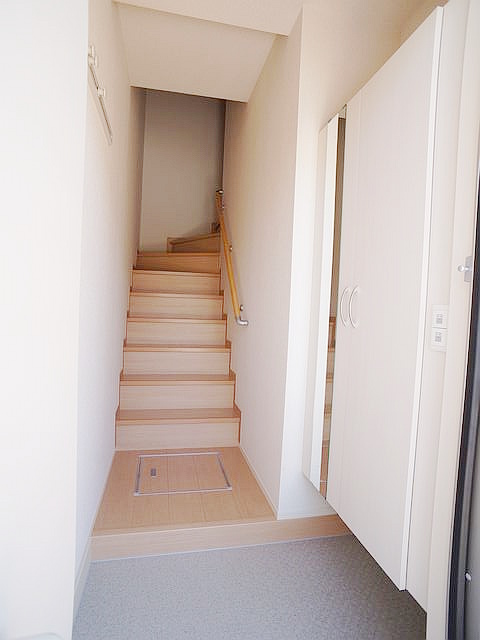 スクエア緑園IIの玄関写真