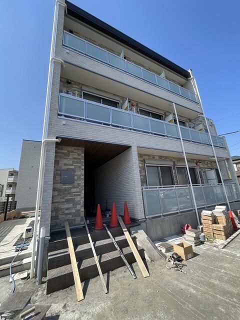 東武伊勢崎線 西新井駅 徒歩11分 3階建 築3年の外観写真