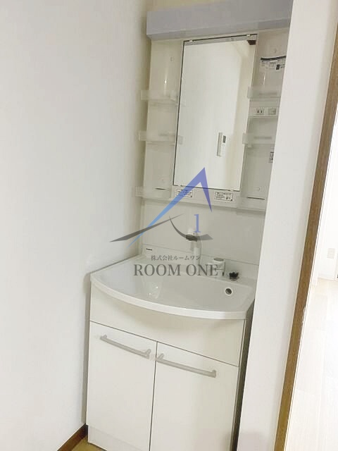 洗面設備　洗面台です。