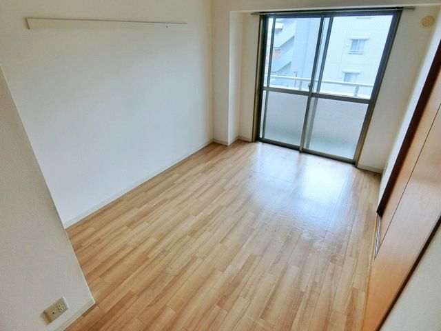その他部屋・スペース　☆６帖の洋室☆