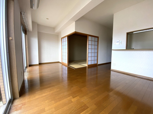 居室・リビング　家族が集まる、広々15帖LDK