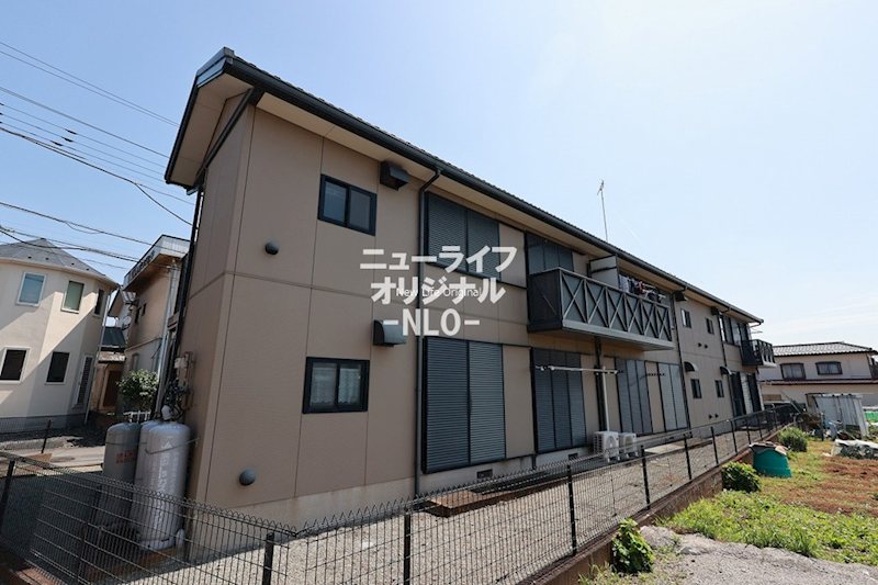 建物外観　積水ハウス施工の賃貸住宅「シャーメゾン」