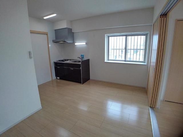 1DK Mansion in Naha, Okinawa — photo 3 of 3