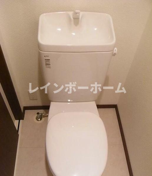 東武東上線 和光市駅 徒歩15分 3階建 築17年のトイレ写真