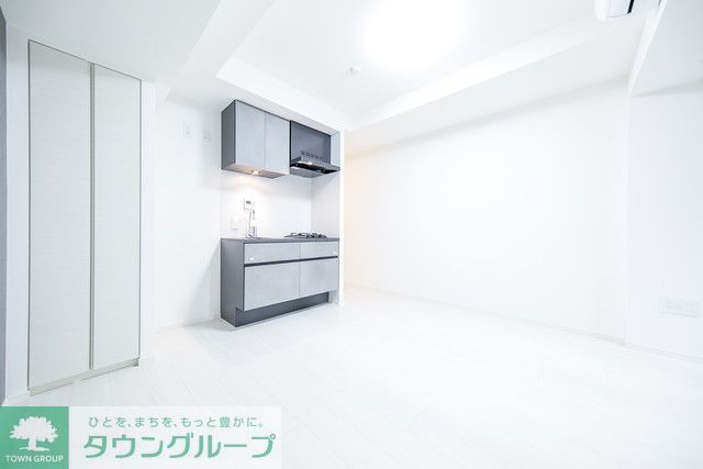ルジュール神田須田町の居間写真