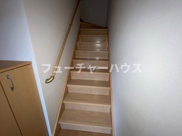 玄関　階段