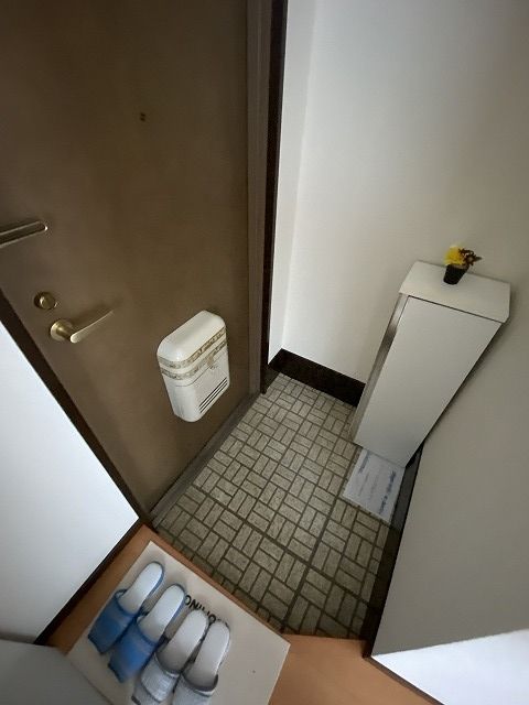 スパックス南浦和の玄関写真