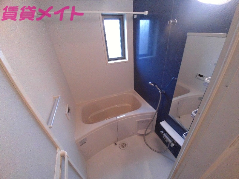 バス・シャワールーム　同型タイプの画像です