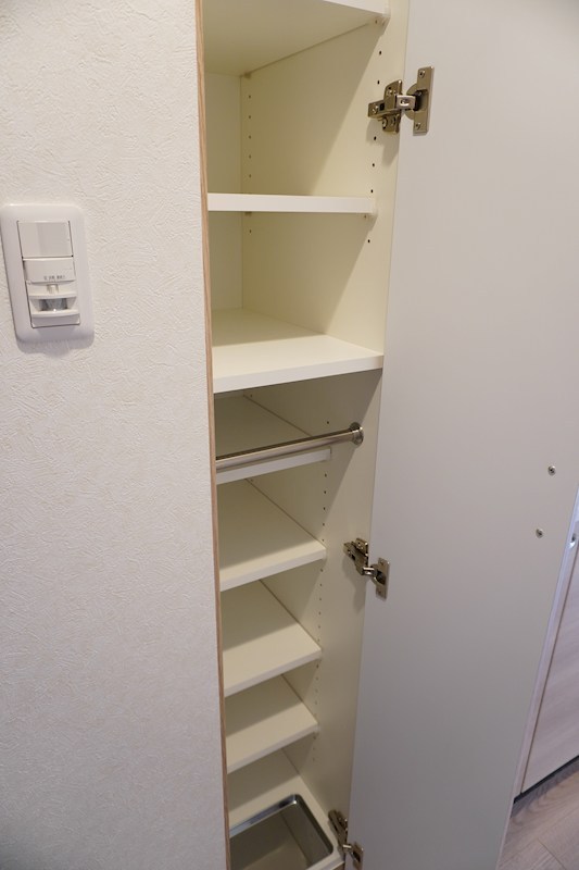 収納　下足入