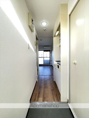 スカイコート下高井戸の玄関写真