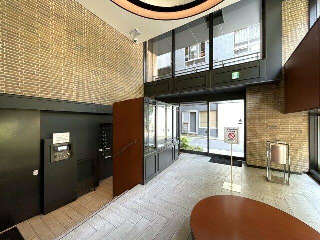 都営大江戸線 築地市場駅 徒歩3分 13階建 築11年の外観写真