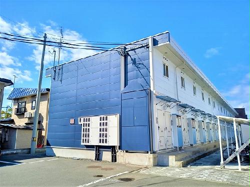 レオパレスVegetableKの建物外観