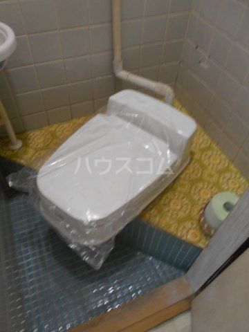 【名古屋市南区三条のアパートのトイレ】