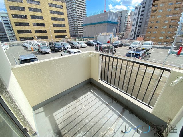 眺望　広々としたバルコニーです