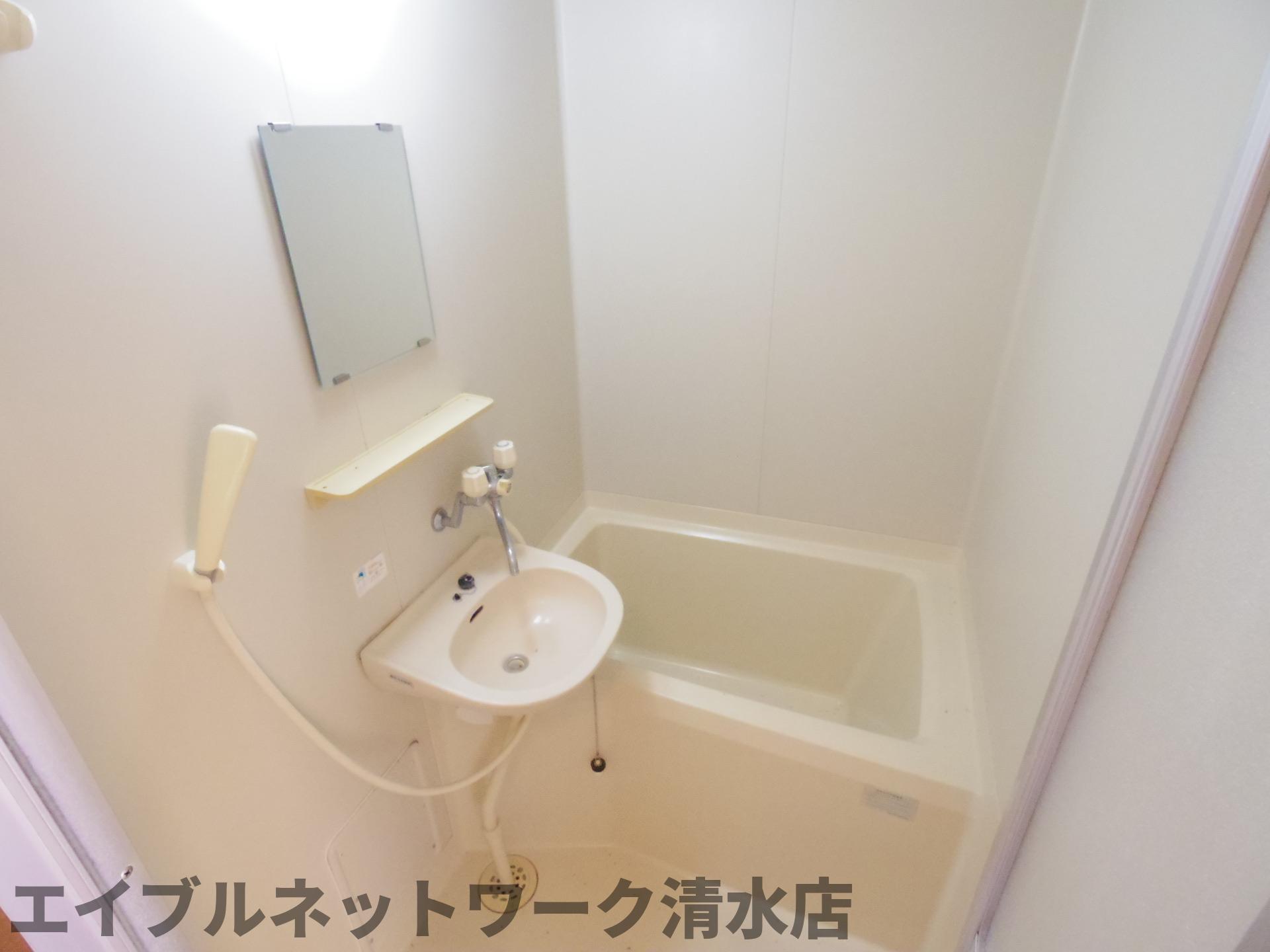 バス・シャワールーム　同物件同タイプ