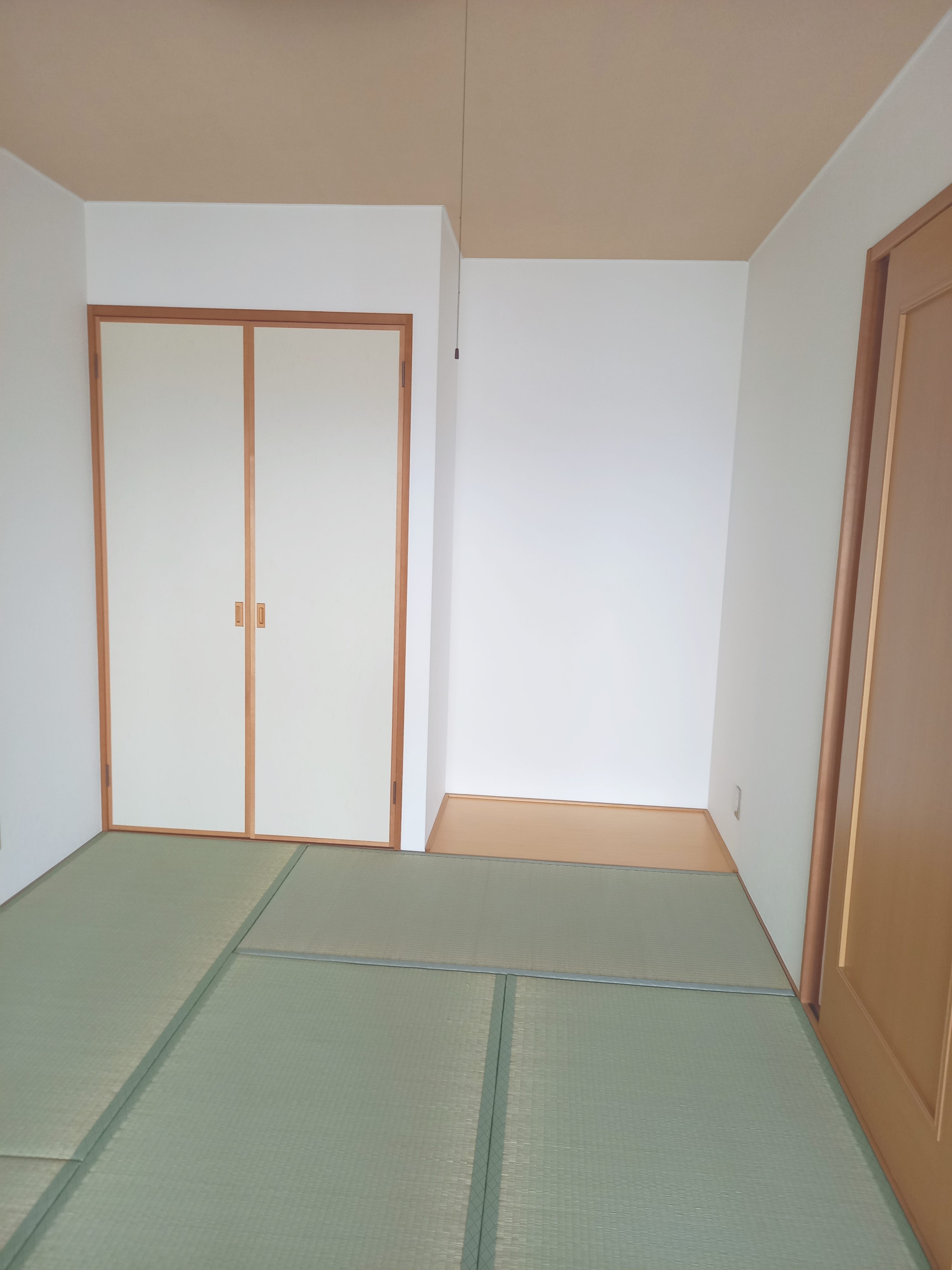 その他部屋・スペース　ほっと落ち着く和室部屋、リビングの隣に！