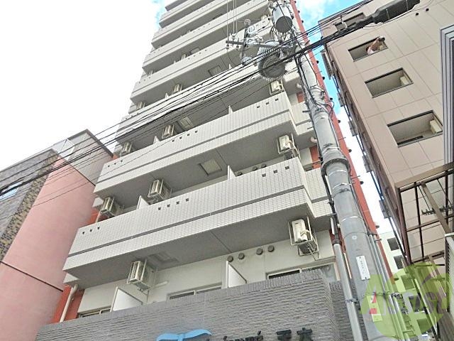 大阪市北区長柄中のマンションの建物外観