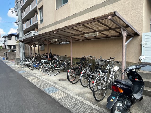 【クリーンピア姫路土山の駐車場】