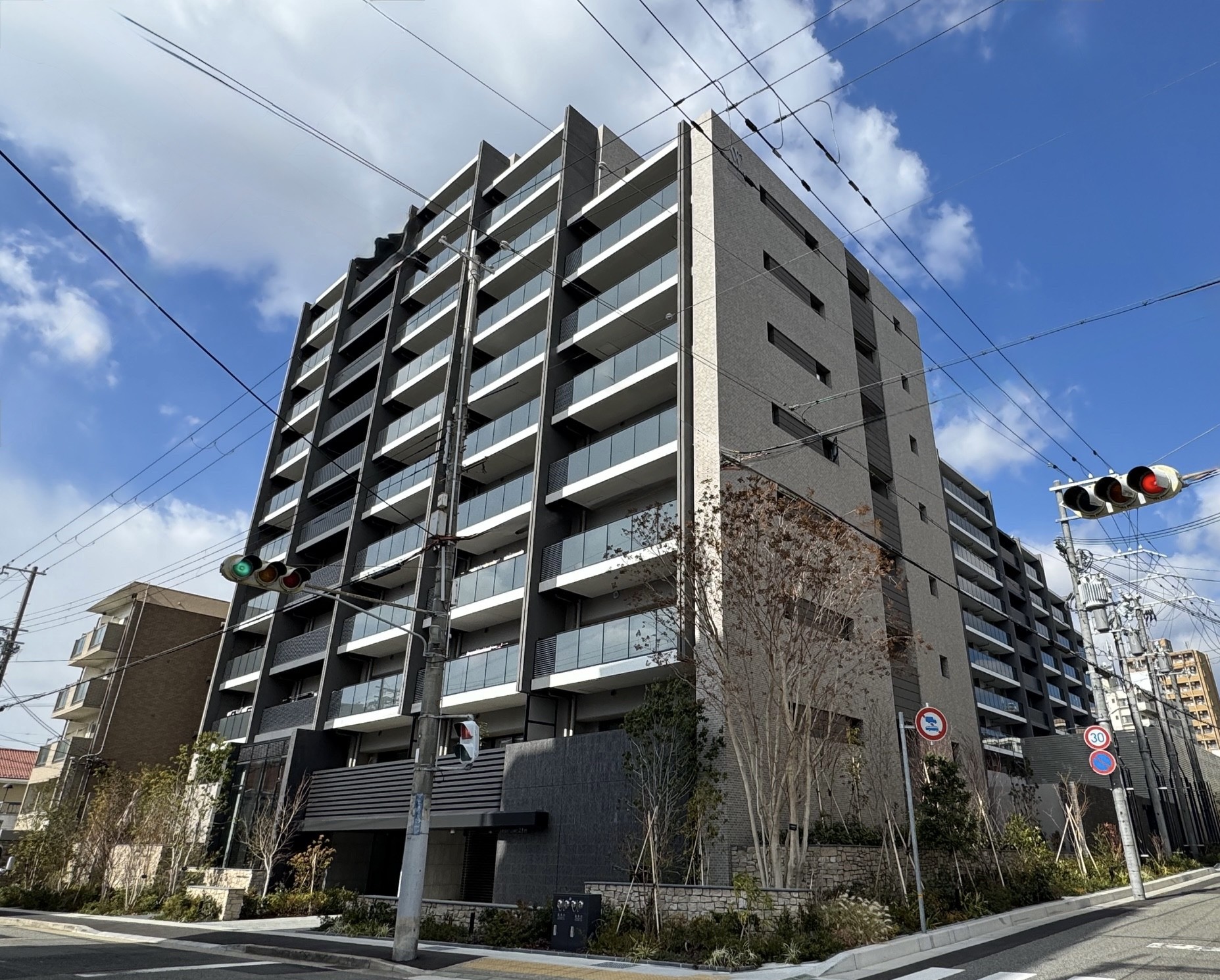 【ワコーレシティ神戸元町の建物外観】