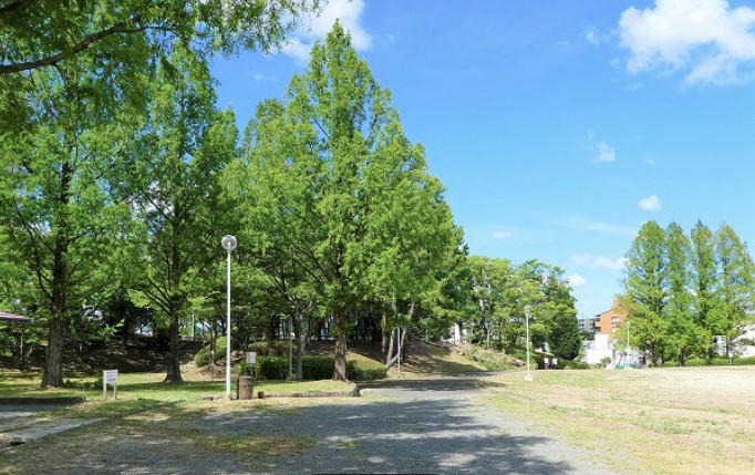 【吹田市上山田のアパートの公園】