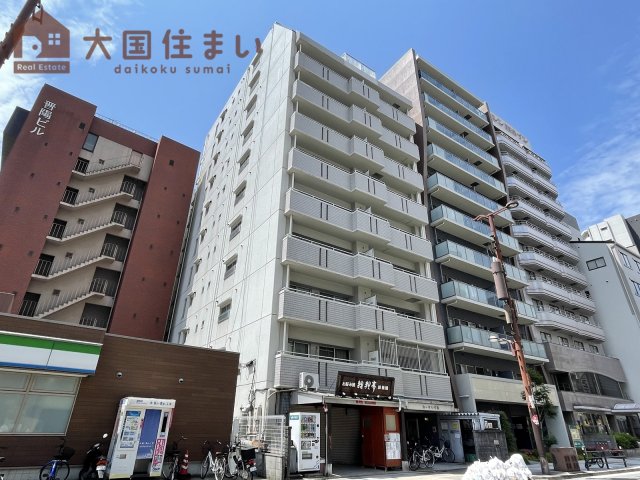 大阪市浪速区元町のマンションの建物外観