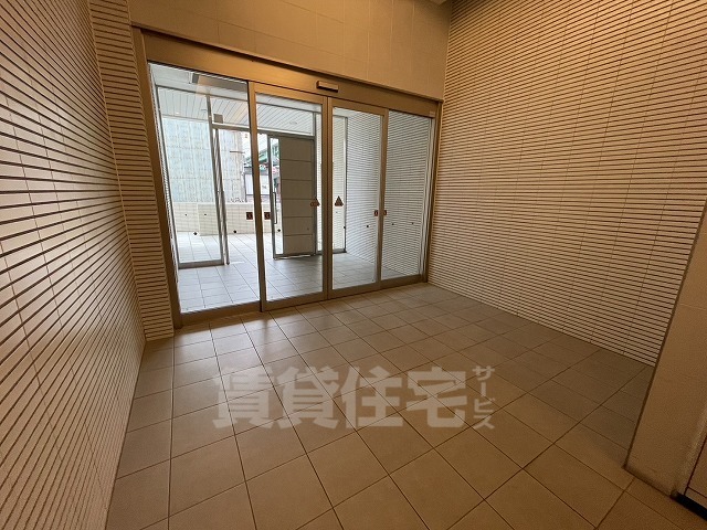 【名古屋市瑞穂区堀田通のマンションのロビー】