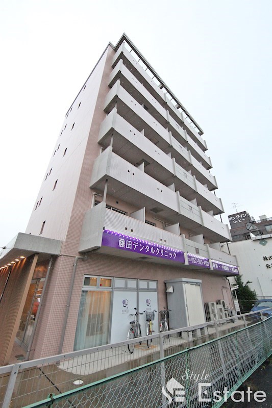 名古屋市北区平手町のマンションの建物外観