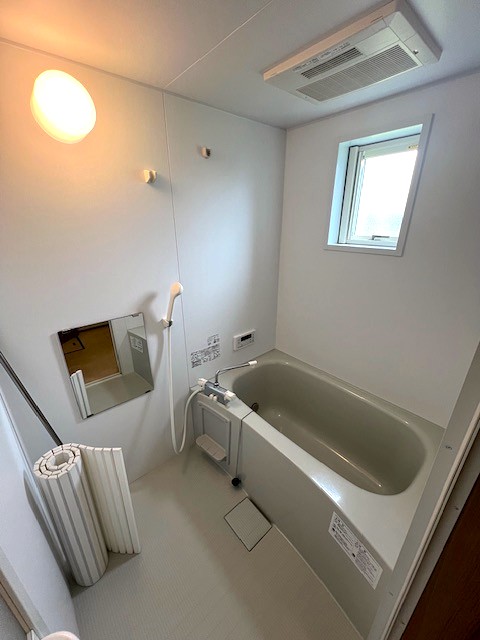 バス・シャワールーム　必要な機能が、きちんと揃った浴室。