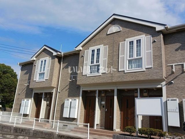 いちき串木野市小瀬町のアパートの建物外観