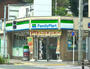 コンビニ　ファミリーマート 名古屋新栄二丁目店（コンビニ）まで76m