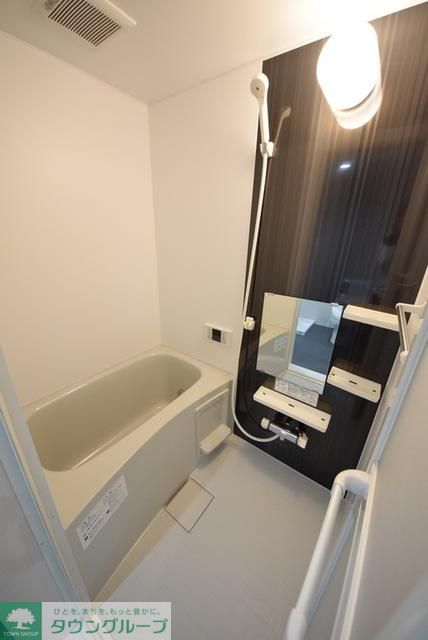 バス・シャワールーム　綺麗なバスルーム